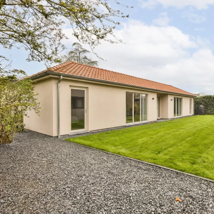 Large backyard guest house Los Angeles detached ADU with landscaped outdoor space and private access