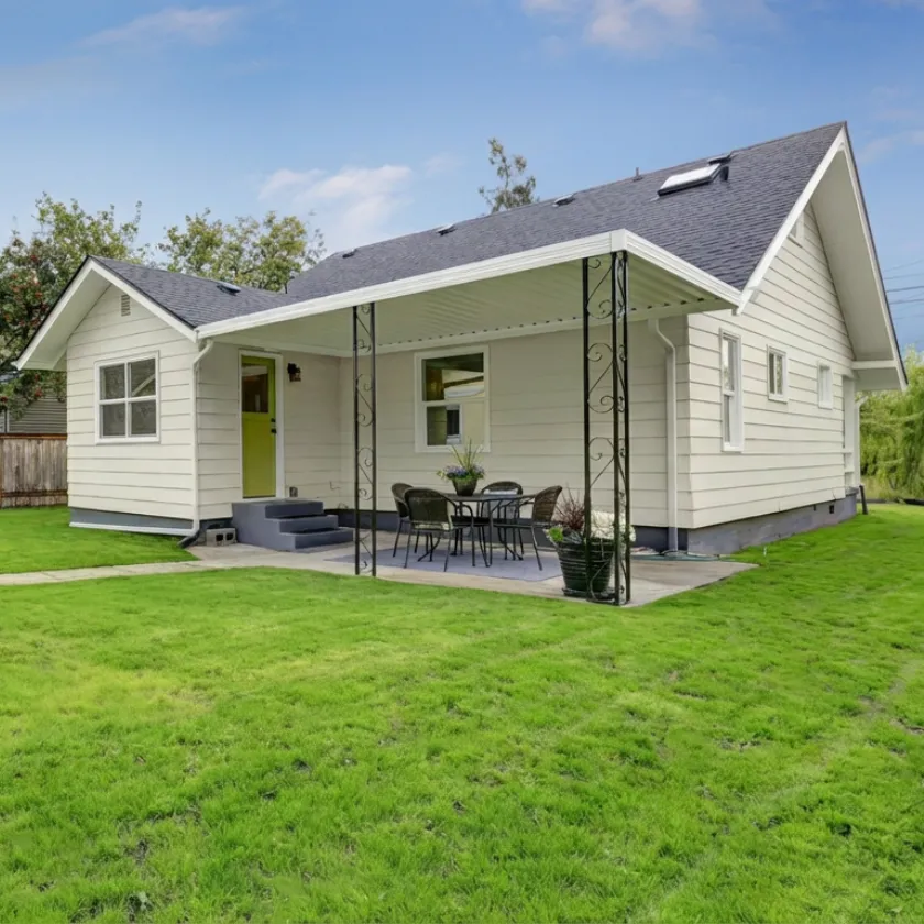 Detached ADU builders in Los Angeles backyard unit with covered patio and modern exterior